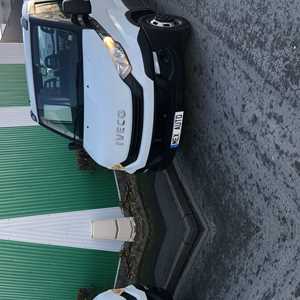 mehdi, un dépanneur automobile à Creil