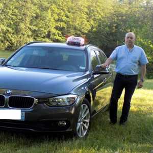 TAXI PHANE 28, un chauffeur de taxi à Chartres