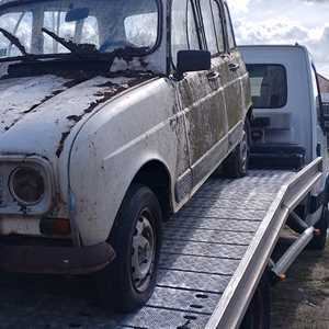 Romain, un démolisseur automobile à Angers