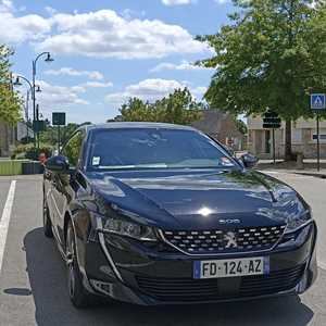 VTC-AU-CARRE, un chauffeur de taxi à Lannion