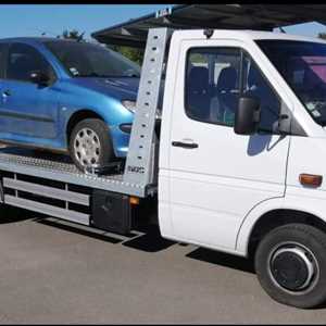 Johann, un exploitant de dépotoir auto à Rennes