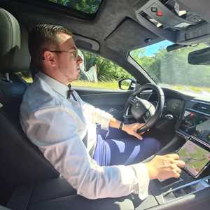 D'vtc, un conducteur de taxi à Bourgoin-Jallieu